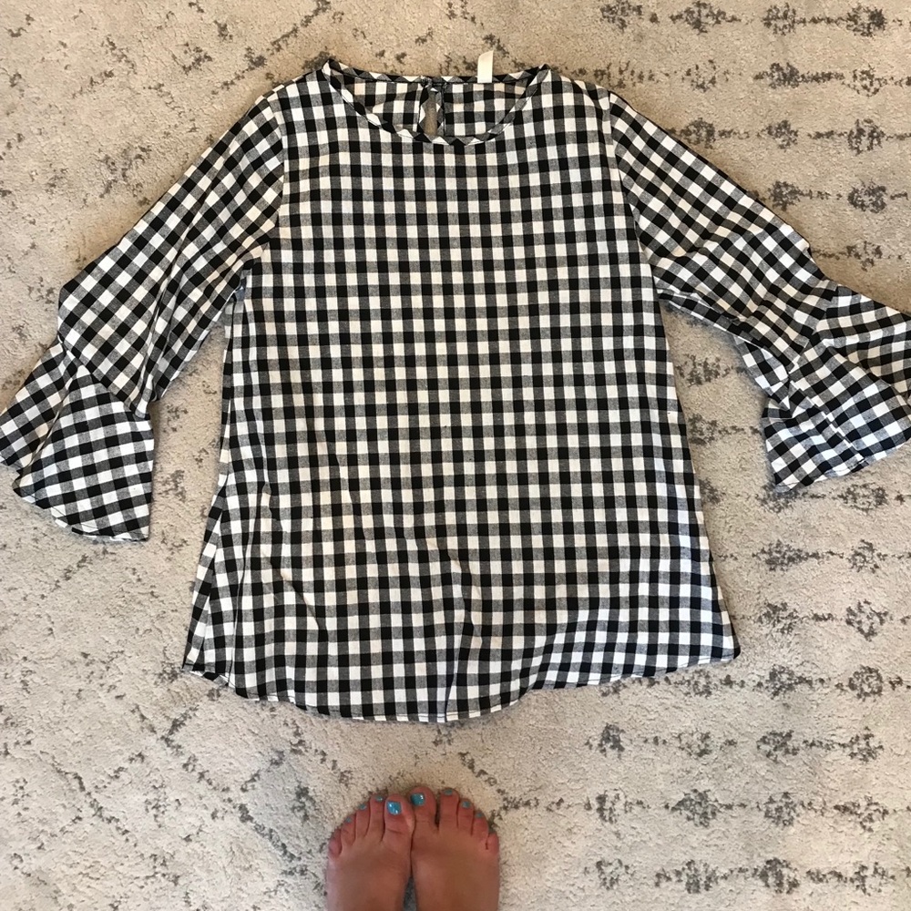 Gingham top with bell sleeves